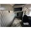 Image 26 : 2008 KENWORTH T800B TRI DRIVE SLEEPER DUMP TRUCK