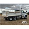 Image 3 : 2020 KENWORTH T880 T/A DUMP TRUCK