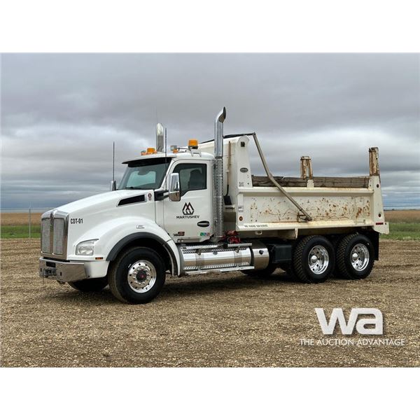 2020 KENWORTH T880 T/A DUMP TRUCK