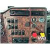 Image 16 : 2000 INTERNATIONAL 9400I T/A DUMP TRUCK