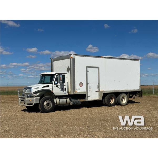 2011 INTERNATIONAL 4400 SBA T/A STEAM TRUCK