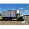 Image 2 : 2011 INTERNATIONAL 4400 SBA T/A STEAM TRUCK