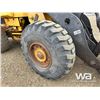 Image 28 : 1998 VOLVO L90C WHEEL LOADER