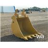 Image 2 : CAT 42 IN. DIGGING BUCKET