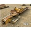 Image 2 : 12 FT. GRADER BLADE W/MAST MOUNT