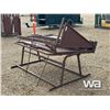 Image 2 : UFA CALF TIPPING TABLE