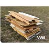 Image 8 : WOODEN SLIDING DOOR W/ HINGES