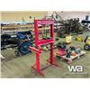 Image 2 : 20 TON HYD. SHOP PRESS