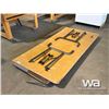 Image 1 : (2) FOLDING TABLES