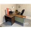 Image 1 : (2) DESKS & OFFICE CHAIR