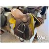 Image 2 : ENGLISH SADDLE & BLANKET