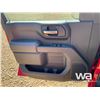 Image 13 : 2022 CHEVROLET SILVERADO 1500 CREW CAB PICKUP