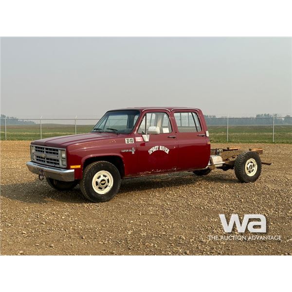 1986 CHEVROLET C30 CAB & CHASSIS