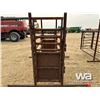 Image 5 : CUSTOM HORSE 8 FT. STANCHION TRIM CHUTE
