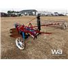 Image 4 : MCCORMICK LITTLE GENIUS ANTIQUE 3 BOTTOM PLOW