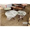 Image 2 : (3) TABLES WITH GLASS TOPS