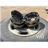 Image 5 : (4) LT265/70-R17 TIRES ON DODGE RIMS
