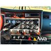 Image 9 : 2006 KENWORTH T800B TRI DRIVE TRUCK TRACTOR