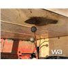 Image 11 : CASE 1030 2WD TRACTOR