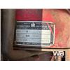 Image 5 : 1953 MCCORMICK W4 2WD ANTIQUE TRACTOR