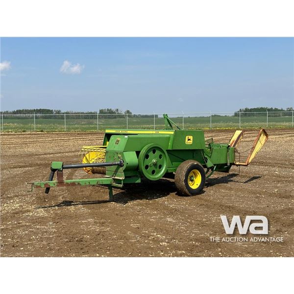 JOHN DEERE 336 SQUARE BALER