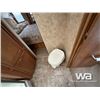 Image 20 : 2010 EAGLE LITE 31.5 FT. 5TH WHEEL TRAVEL TRAILER