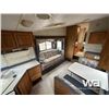Image 6 : 1998 TERRY 24.5 FT. T/A  5TH WHEEL TRAVEL TRAILER