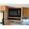 Image 15 : 2008 FOREST RIVER 27 FT. T/A TRAVEL TRAILER