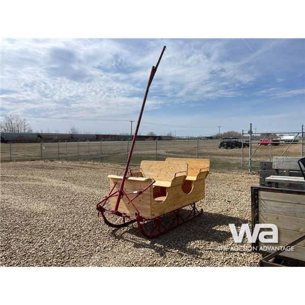 HORSE DRAWN 2 SEAT CUTTER