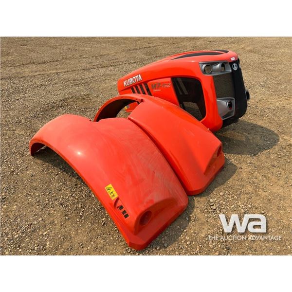 KUBOTA TRACTOR HOOD W/ FENDERS