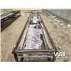 Image 6 : 30 FT. BUNK FEEDER