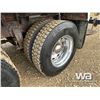 Image 27 : 1994 PETERBILT 378 T/A TANK TRUCK