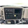 Image 9 : 2009 IHC WORKSTAR 7400 T/A CAB & CHASSIS