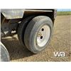 Image 13 : 1996 CASTLETON 44 FT. TRIDEM GRAIN TRAILER