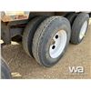 Image 15 : 1996 CASTLETON 44 FT. TRIDEM GRAIN TRAILER
