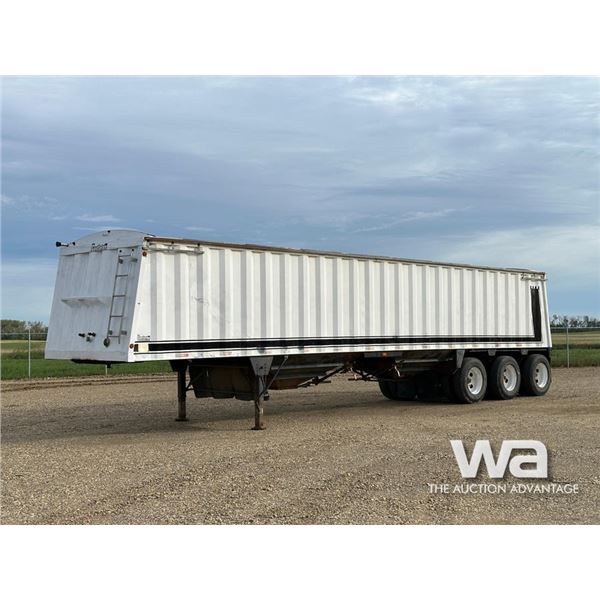 1996 CASTLETON 44 FT. TRIDEM GRAIN TRAILER