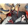 Image 13 : CASE 930 TRACTOR & BLADE