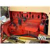 Image 19 : CASE 930 TRACTOR & BLADE
