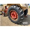 Image 24 : CASE 930 TRACTOR & BLADE