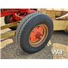 Image 26 : CASE 930 TRACTOR & BLADE