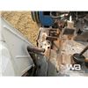 Image 11 : DAVID BROWN 995 TRACTOR