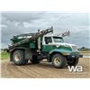 Image 2 : 2003 IHC 2554 60 FT. GRANULAR APPLICATOR