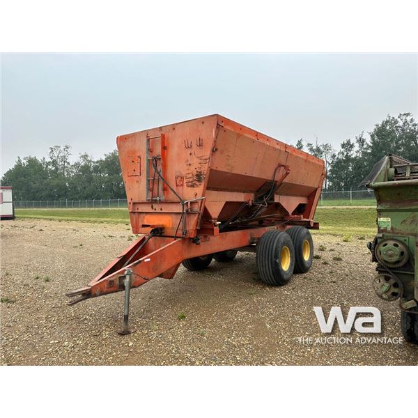 3 AUGER SILAGE FEED WAGON