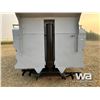 Image 9 : 20 FT. GRAVEL BOX