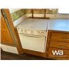 Image 15 : 2003 CEDAR CREEK 31RL T/A TRAVEL TRAILER