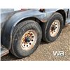 Image 7 : 2003 BERGEN T/A 5TH WHEEL STOCK TRAILER