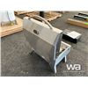 Image 3 : 2 BURNER STAINLESS STEEL PORTABLE BBQ *UNUSED