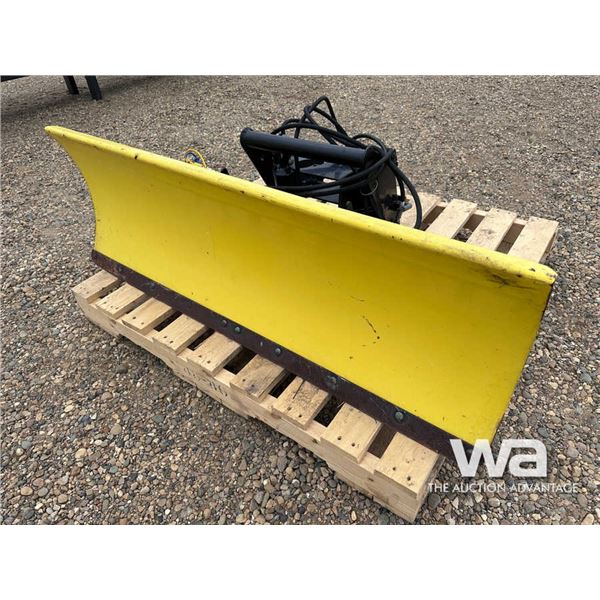 JOHN DEERE 54 IN. QUICK HITCH SNOW BLADE