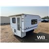 Image 3 : 8 FT. TRUCK CAMPER