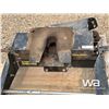 Image 5 : HITCH HIKER 5TH WHEEL HITCH & ADAPTER